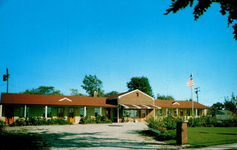 Alleo Motel - Vintage Postcard